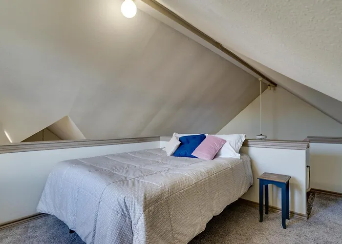 Walk To Shops: Centrally Located Worth * Fort Worth